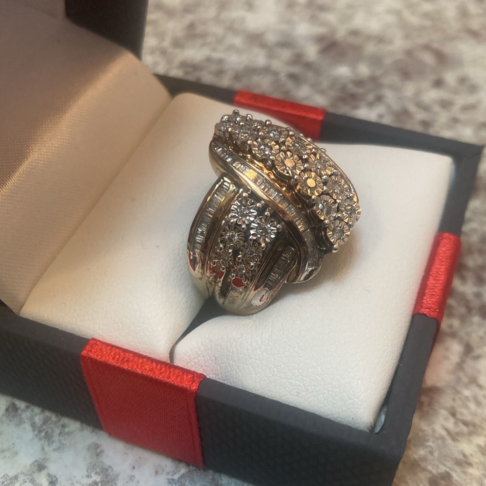 Diamond Cocktail Ring - Picture 6 of 9